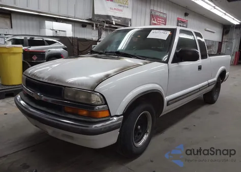 2000 Chevrolet S-10 Ls z USA, uszkodzony, nr VIN 1GCCS1958Y8246836